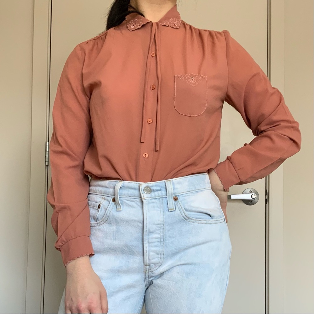 70s Vintage Peach Floral Embroidered Blouse